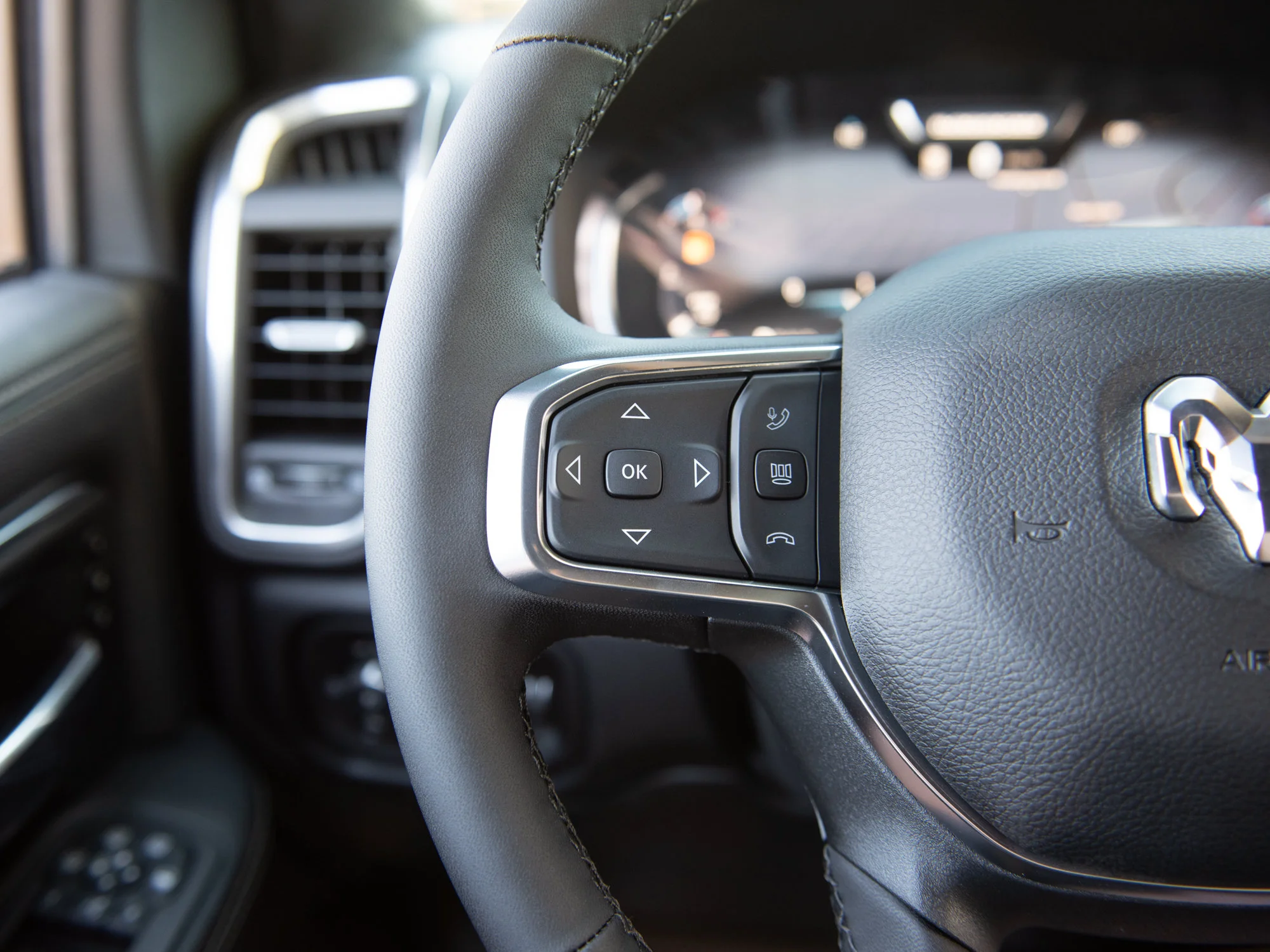 New 2027 Blue RAM Laramie Night* Mega Cab 4x4, Sunroof, Heated Leather, 5th Wheel Prep image 15