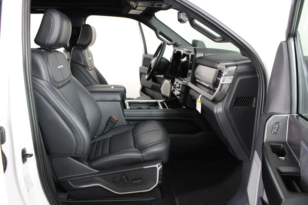 New 2026 White Ford Platinum image 17