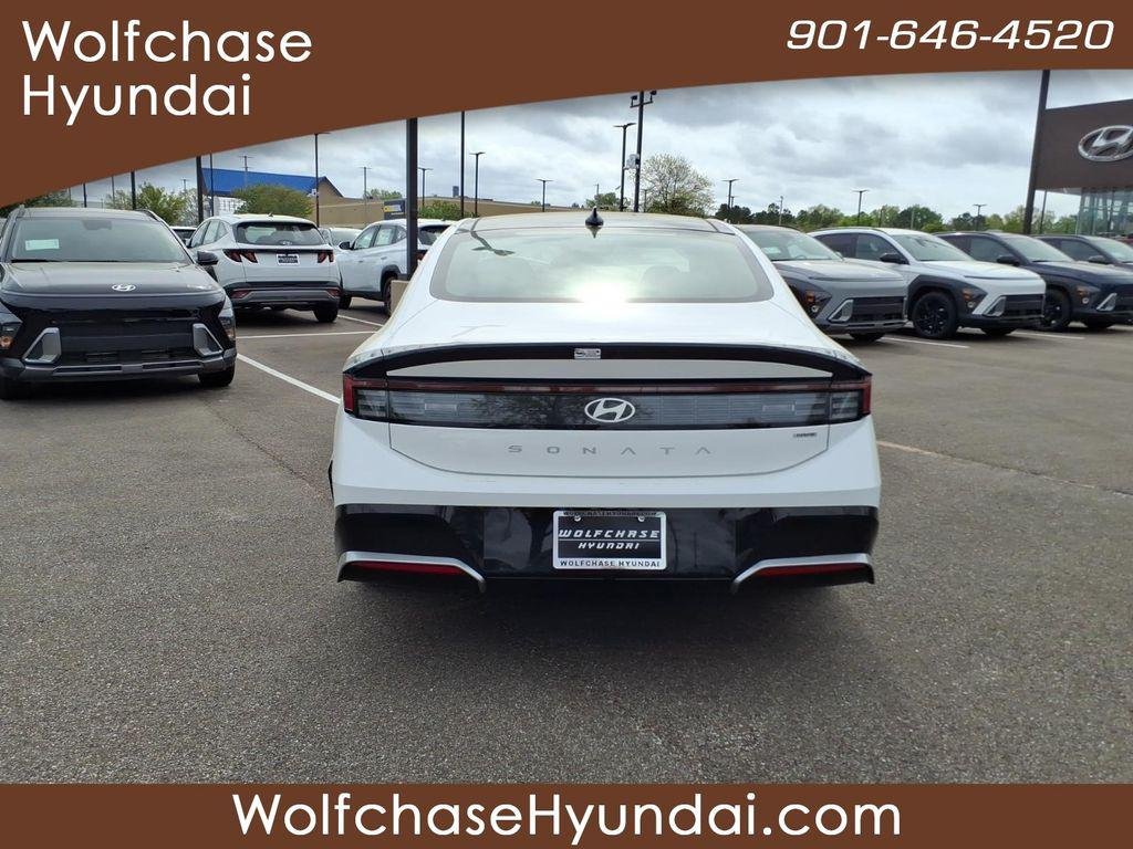 New 2026 White Hyundai SEL image 4