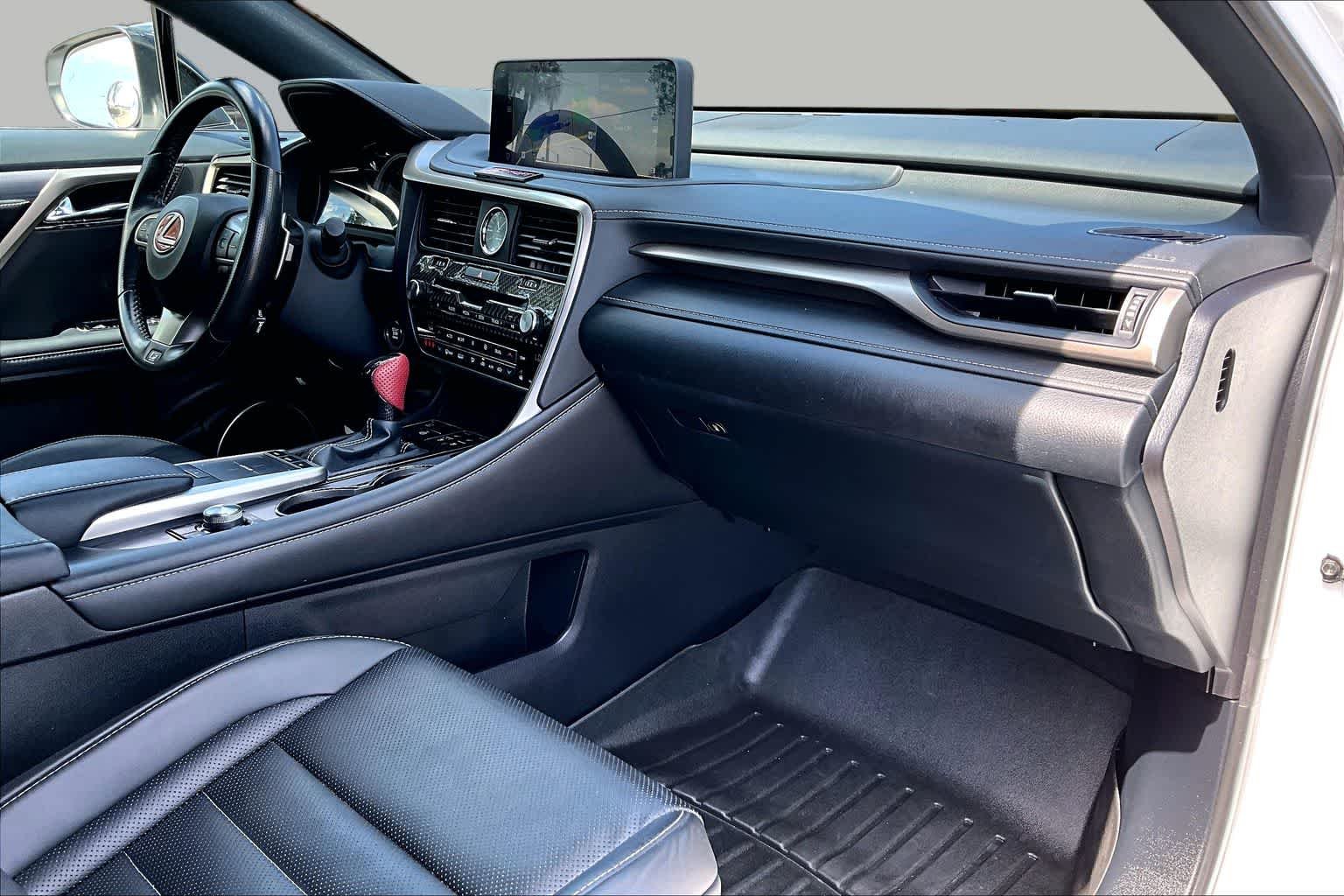Used 2022 Ultra White Lexus F SPORT Handling image 19