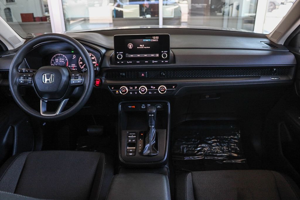 2025 Honda CR-V EX - Photo 12