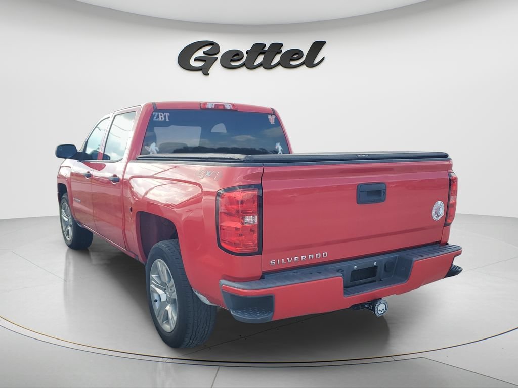 Used 2018 RED HOT Chevrolet Custom image 5