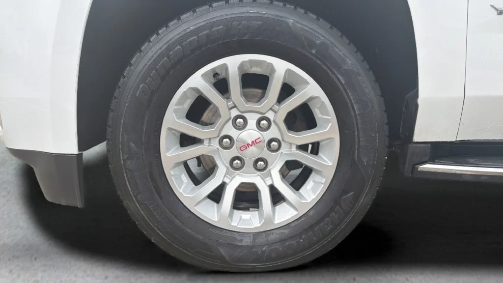 Used 2019 Summit White GMC SLT image 9