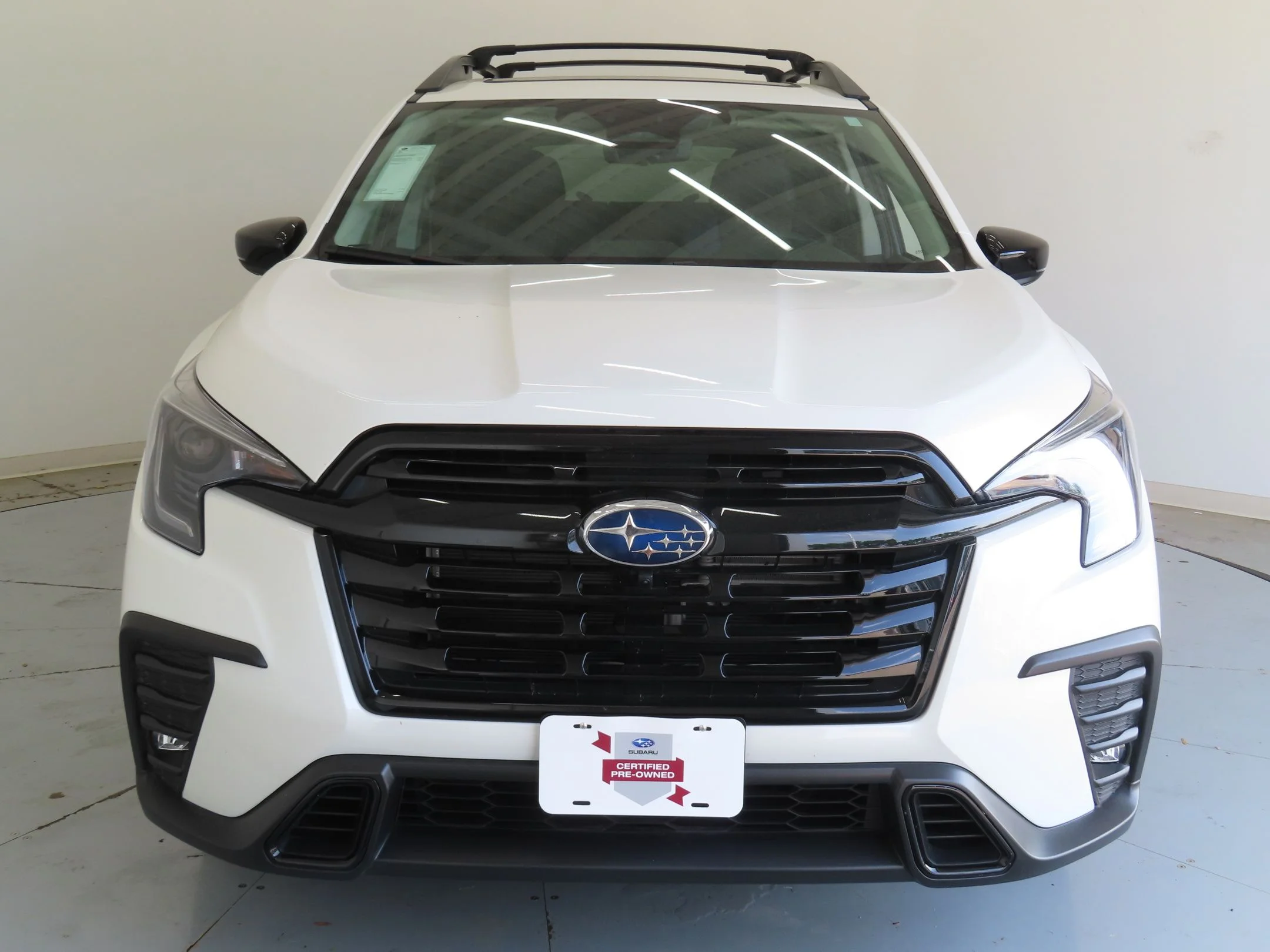 Certified Used 2025 White Subaru Onyx Edition Touring image 9