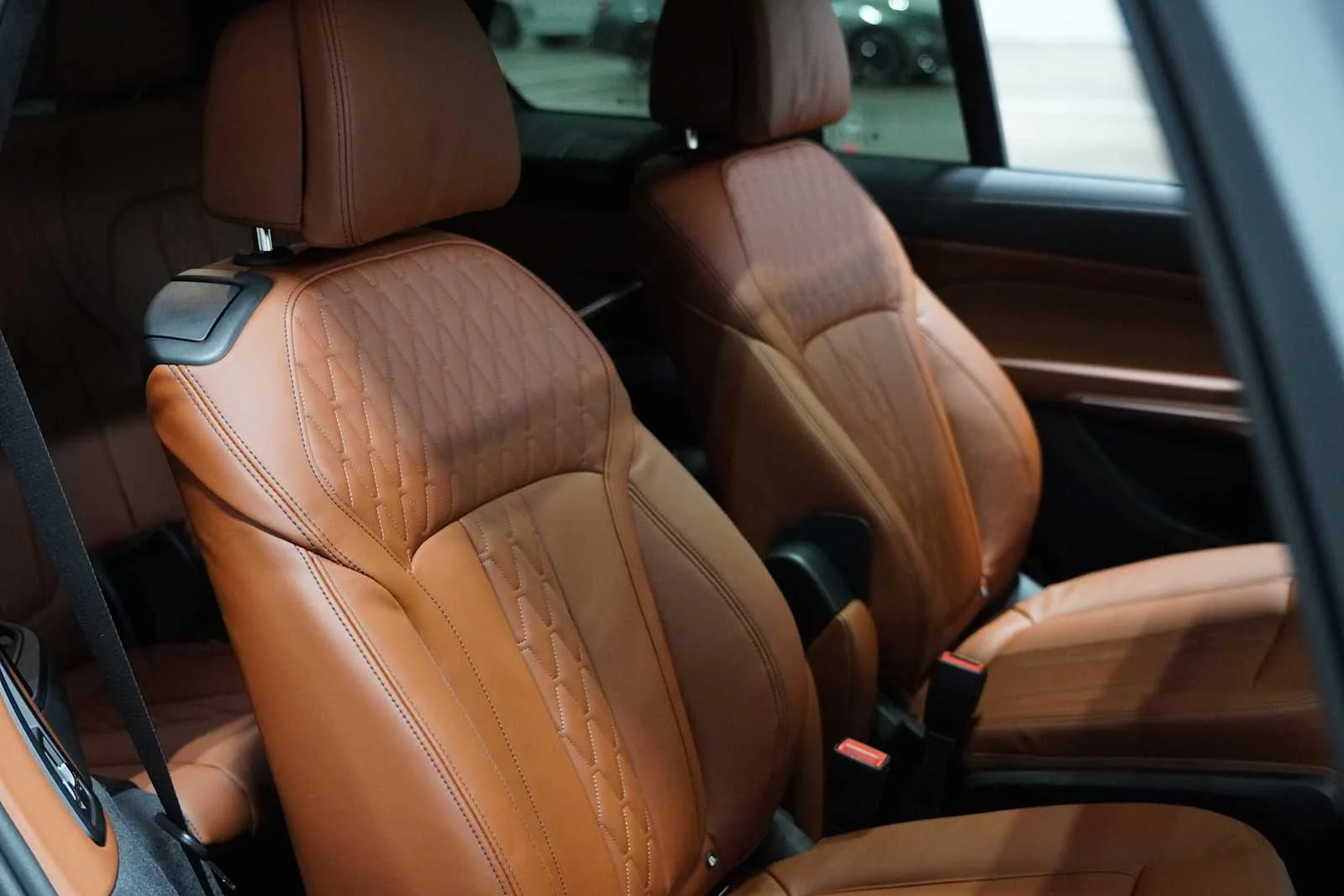 New 2027 Black Sapphire Metallic BMW xDrive40i image 12
