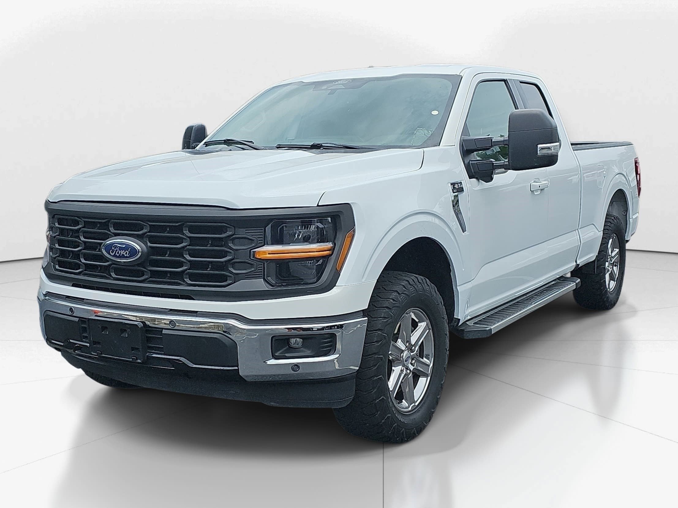 Certified Used 2024 Oxford White Ford XLT image 6