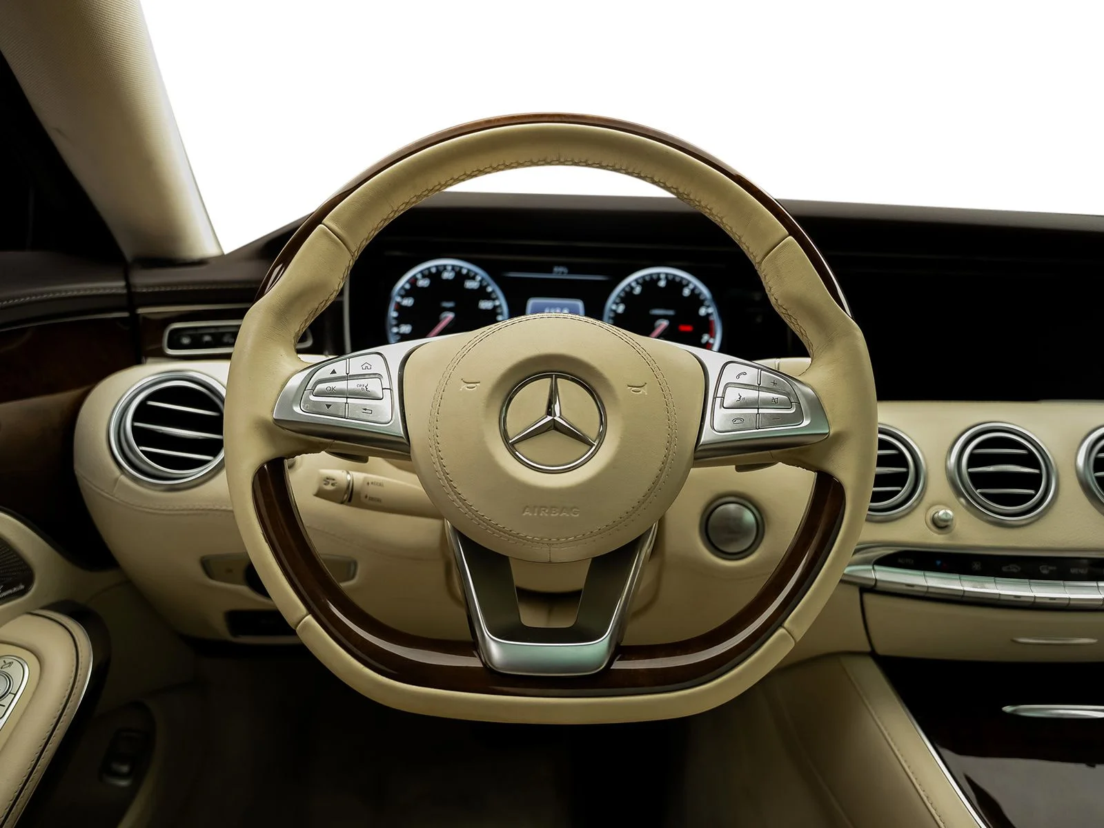 Used 2015 White Mercedes-Benz S 550 image 31