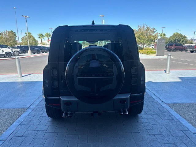Certified Used 2025 Gray Land Rover V8 image 6