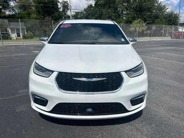 Used 2021 White Chrysler Limited image 7