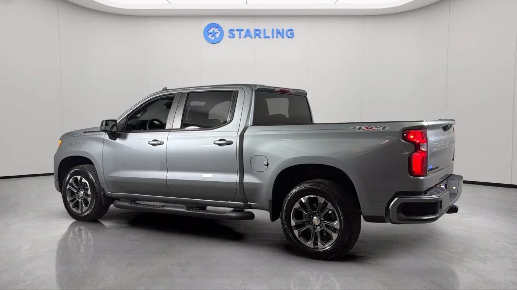 Used 2025 Sterling Gray Metallic Chevrolet RST image 4