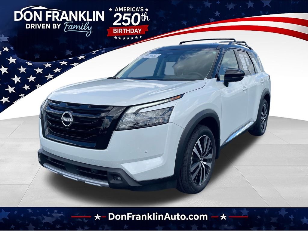 Used 2025 White Nissan Platinum image 1