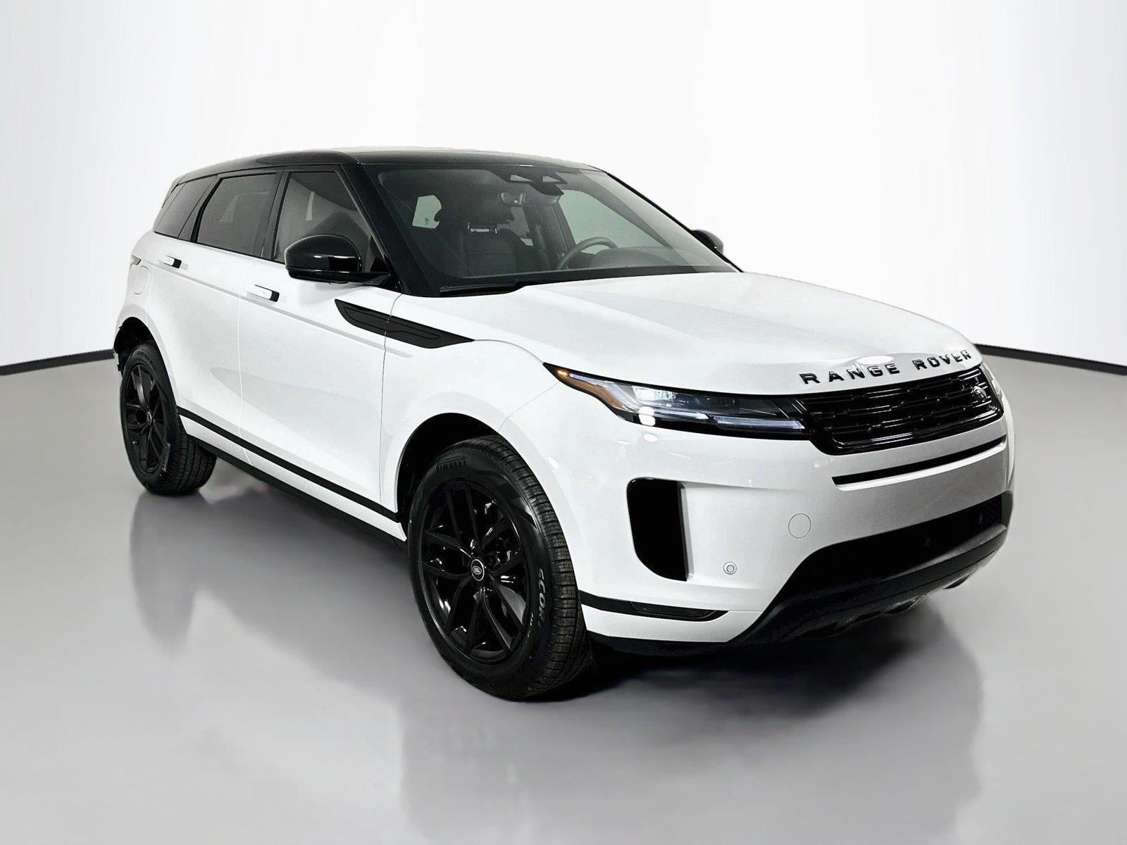Certified Used 2026 Fuji Whire Land Rover S image 3