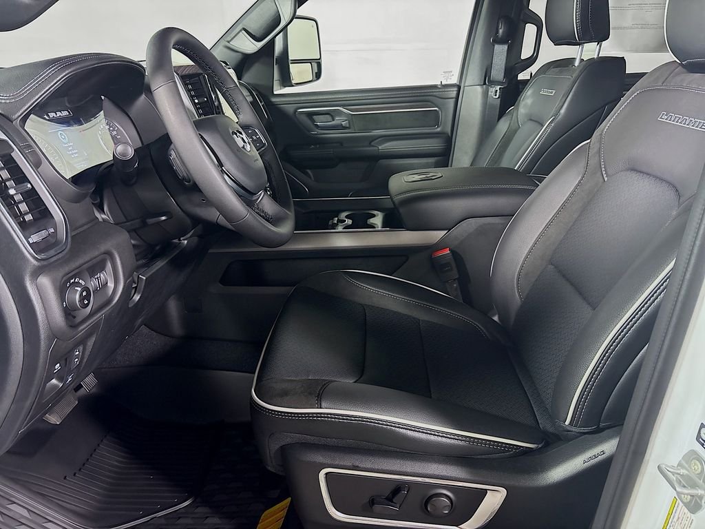 2026 RAM 1500 Laramie - Photo 11