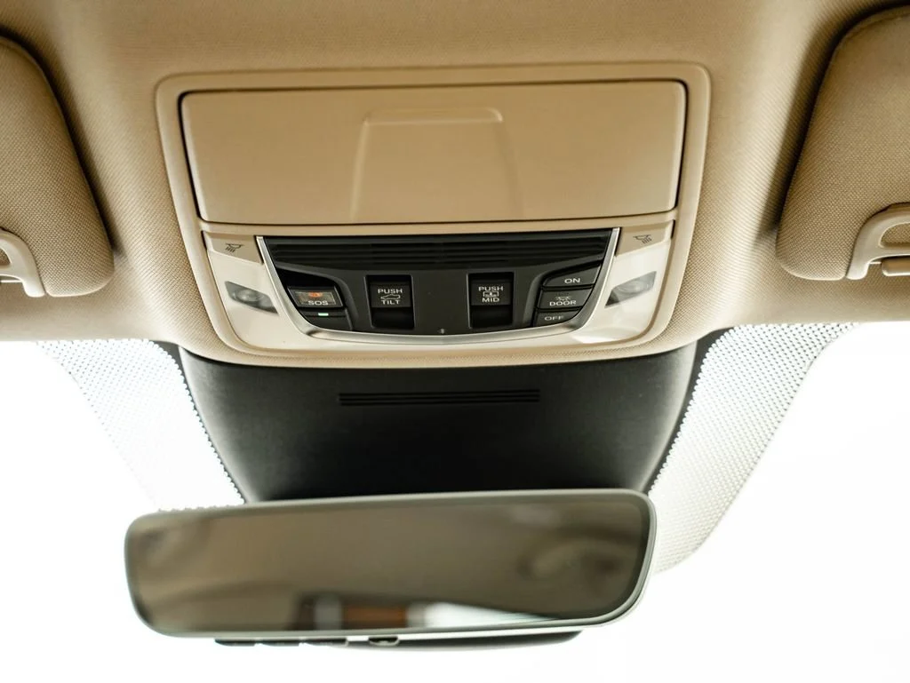 New 2026 Platinum White Pearl Acura SH-AWD image 42