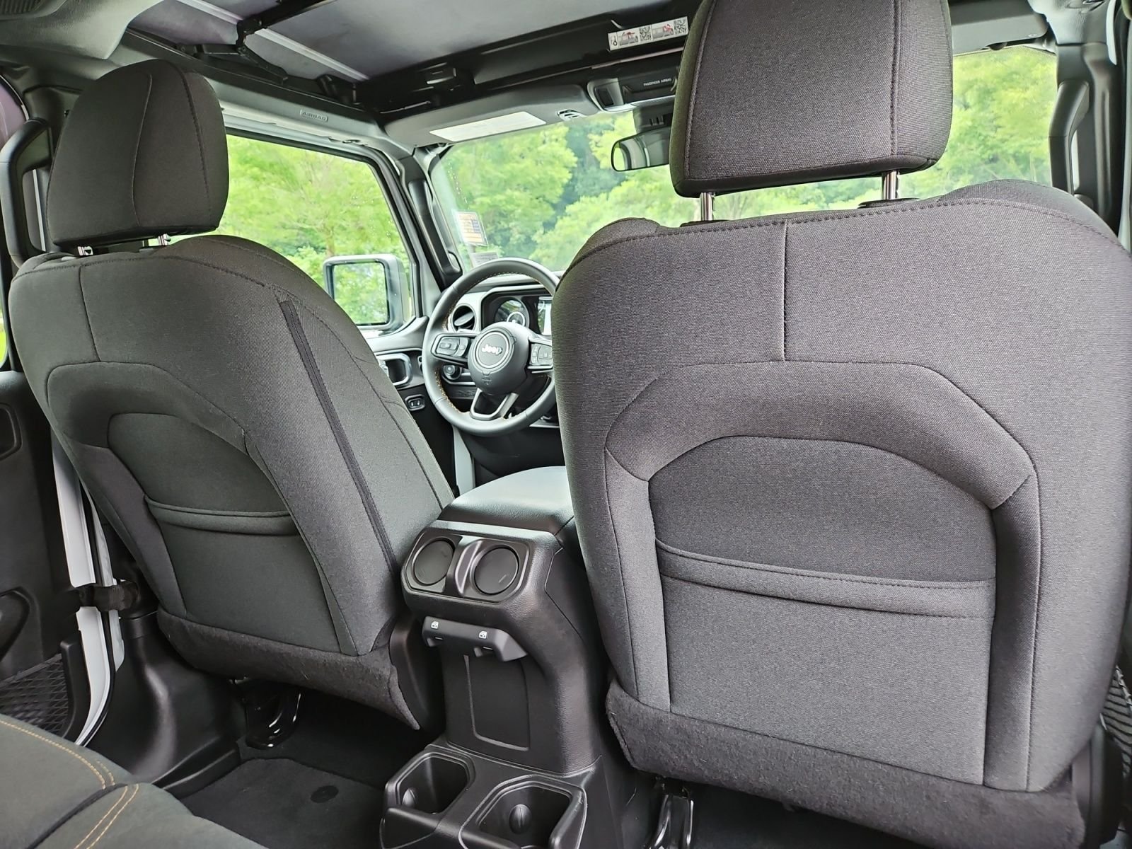 Used 2024 White Jeep Sport S image 18