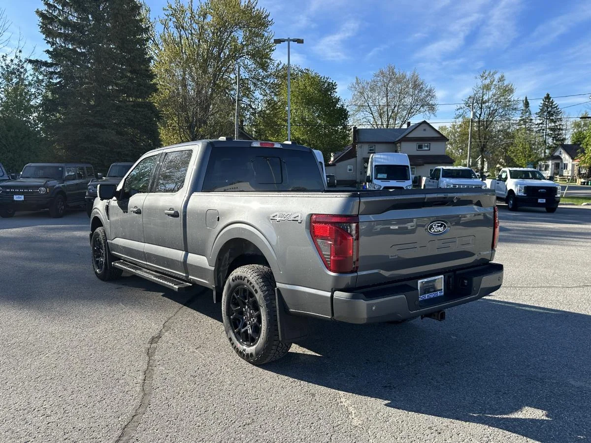 New 2026 Grey Ford XLT image 9