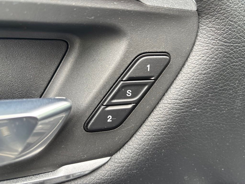 Used 2020 Silver Ram Laramie image 24