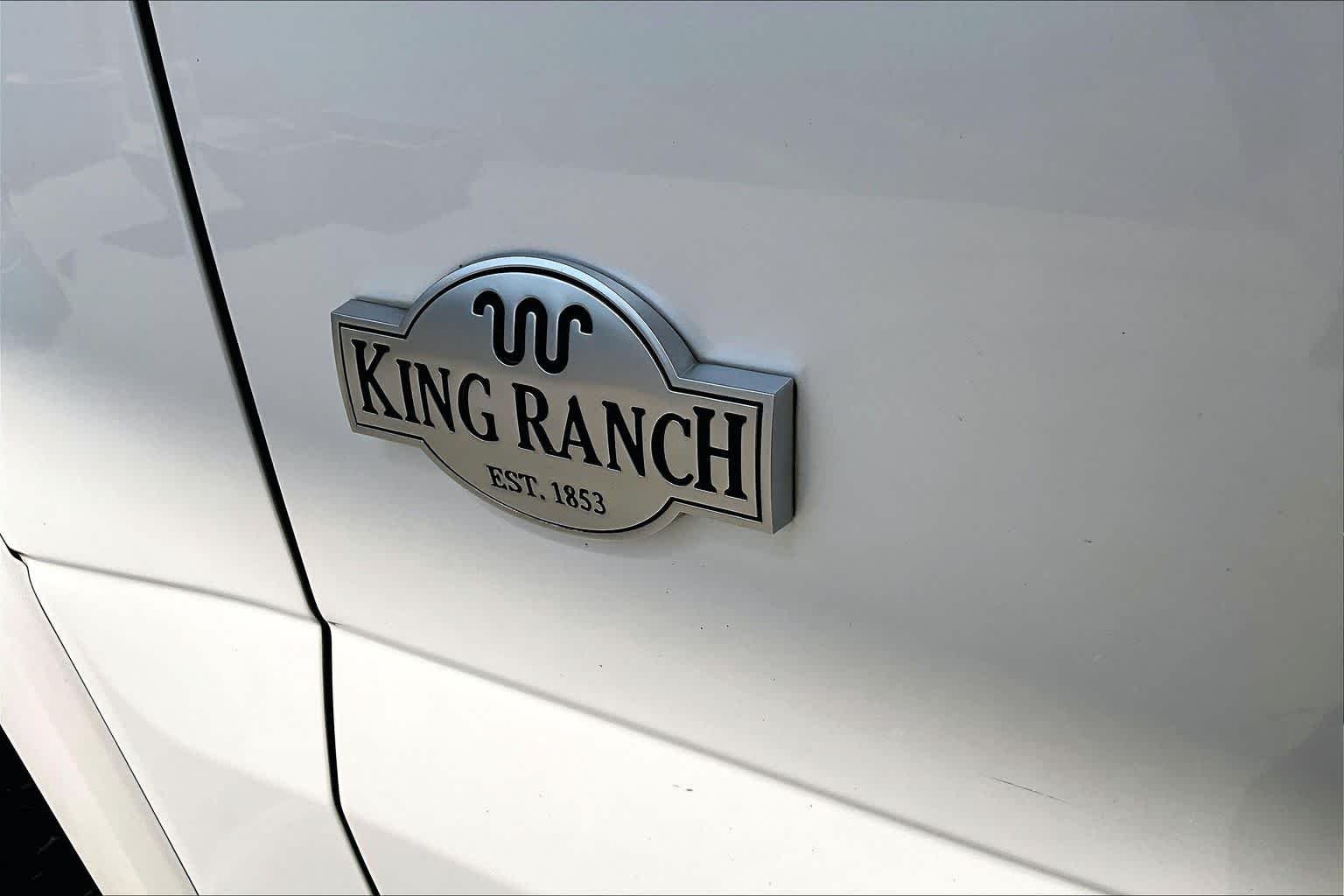 Used 2018 White Platinum Metallic Tri-Coat Ford King Ranch image 10