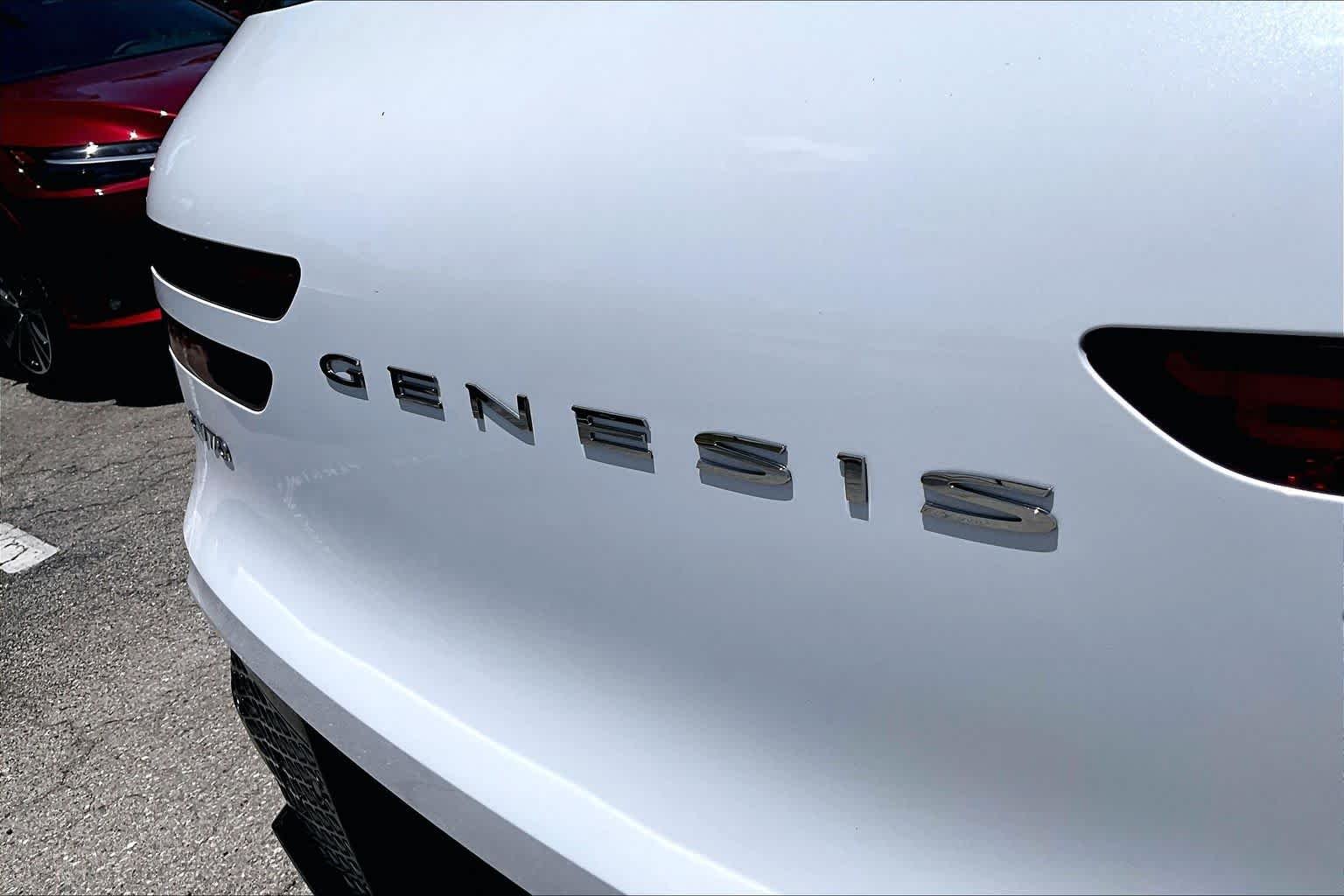 Used 2023 Uyuni White Genesis 2.5T image 31