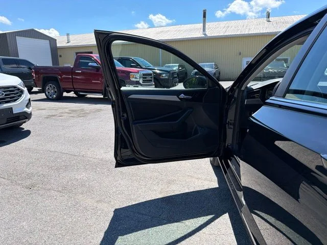 Used 2023 Deep Black Pearl Effect Volkswagen  image 23
