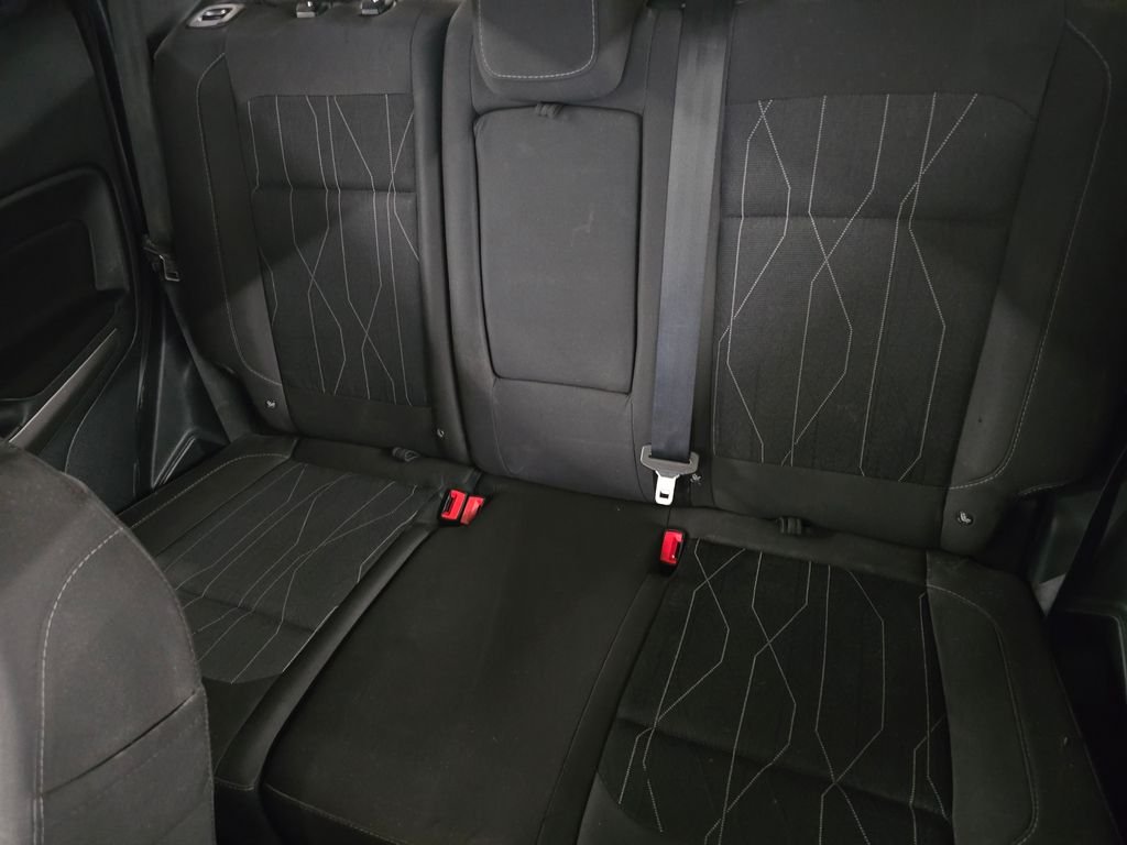 Used 2019 Silver Ford SE image 20