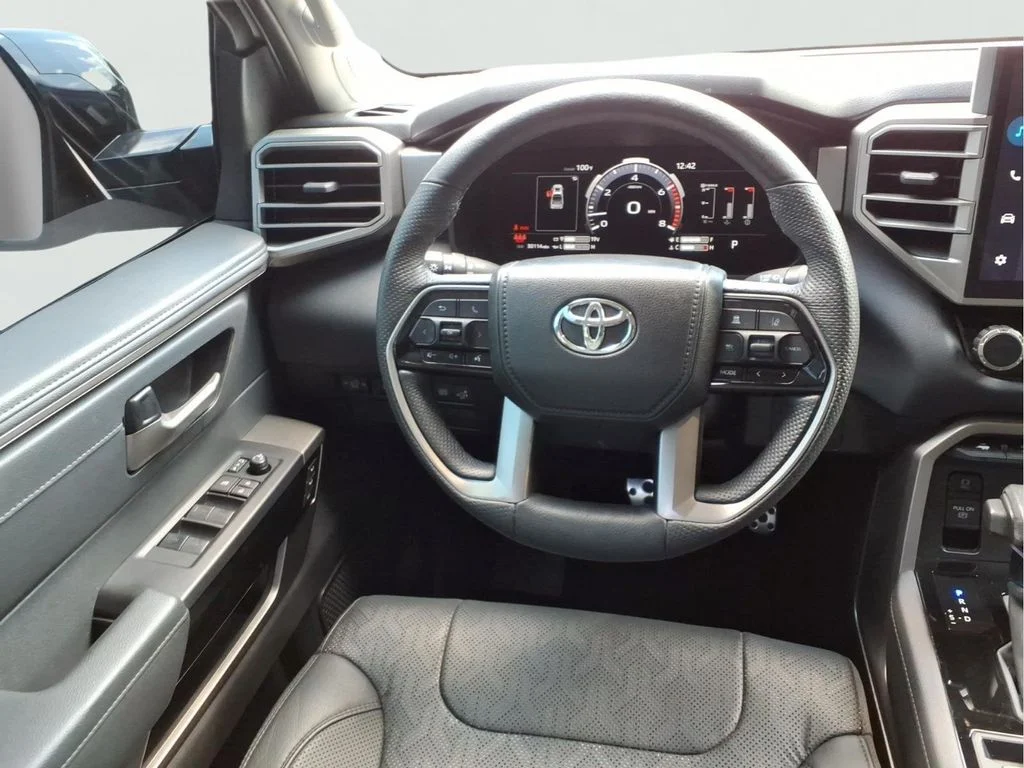 Used 2024  Toyota Limited image 23