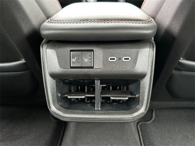 2025 Dodge Charger Daytona Scat Pack - Photo 14