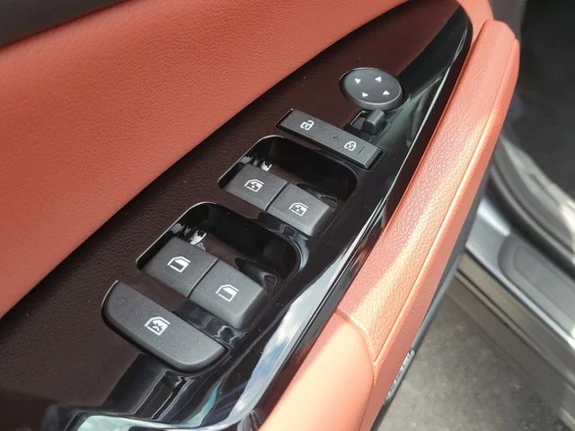 2025 Kia Sportage SX Prestige Hybrid - Photo 18