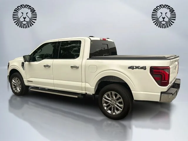 Used 2024 White Metallic Ford Lariat image 9
