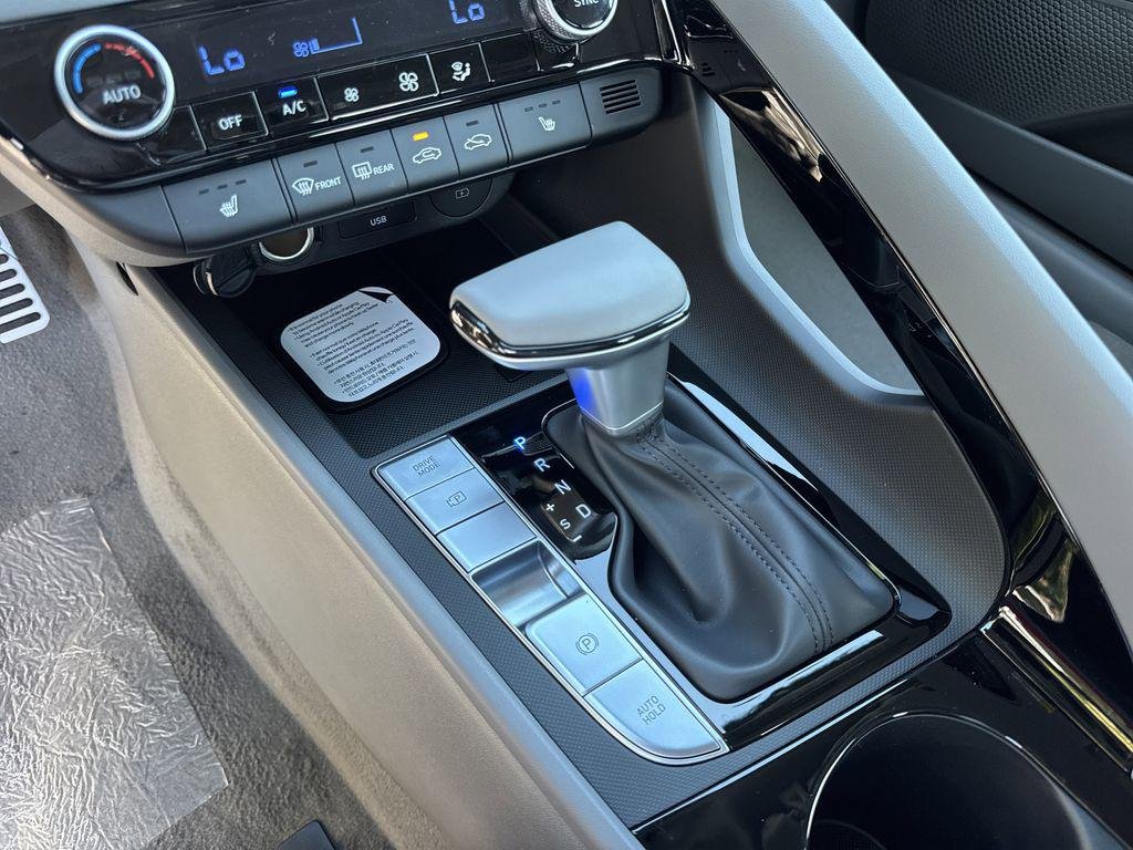 New 2026 White Hyundai SEL Sport Premium image 30