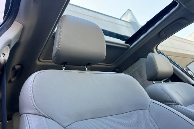Used 2017 Gray Subaru 2.5i Limited image 18
