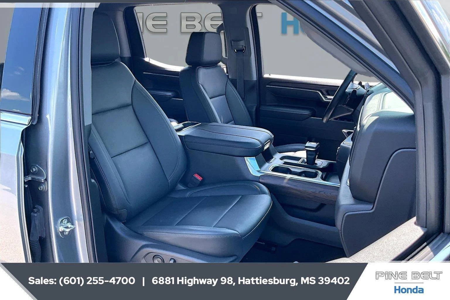 Used 2025 Sterling Metallic GMC SLT image 6
