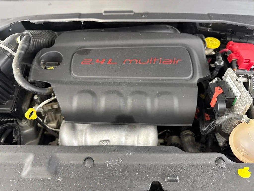 Used 2019 Silver Jeep Trailhawk image 19