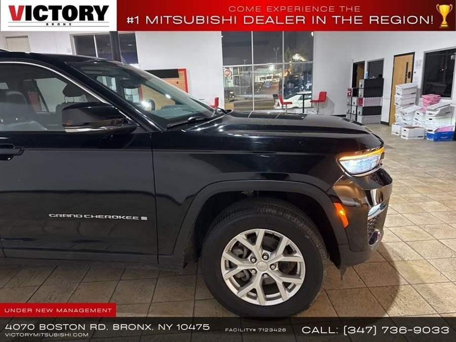 Used 2023 Black Jeep Limited image 10