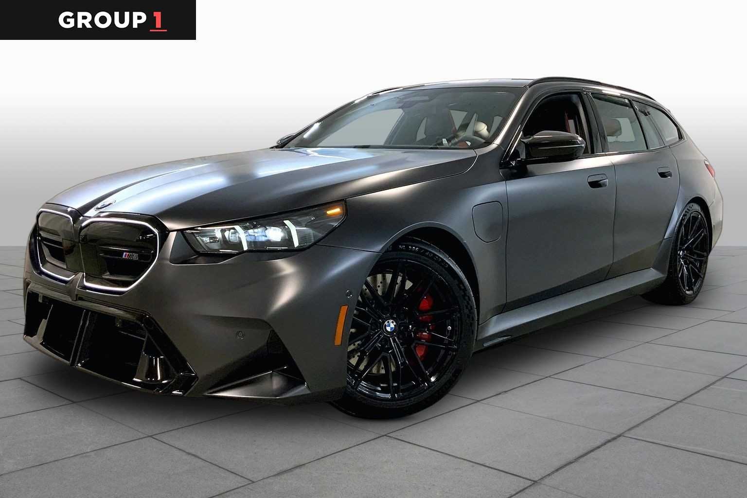 2027 BMW M5 M5 Touring's photo