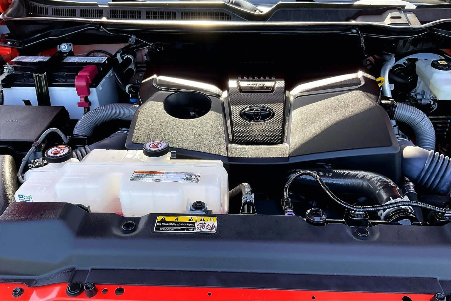 Used 2024 Solar Octane Toyota Limited image 31