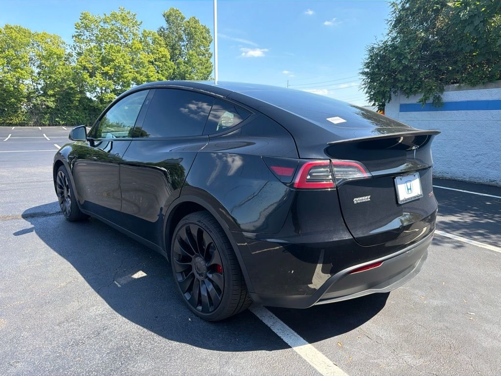 Used 2023  Tesla Performance image 3