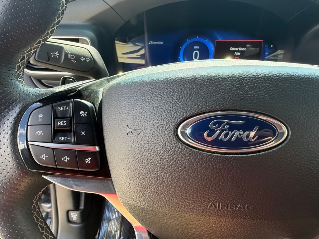 2022 Ford Explorer ST - Photo 18