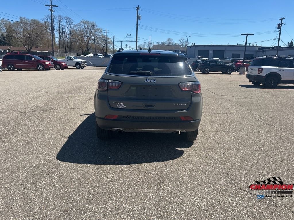 Used 2023 Gray Jeep Limited image 4