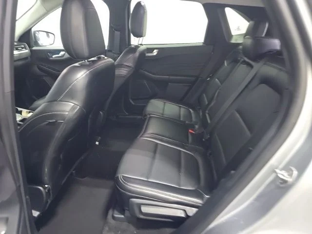 Used 2024  Ford Platinum image 11