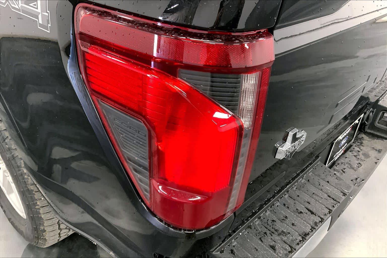 New 2026 Agate Black Metallic Ford XLT image 14