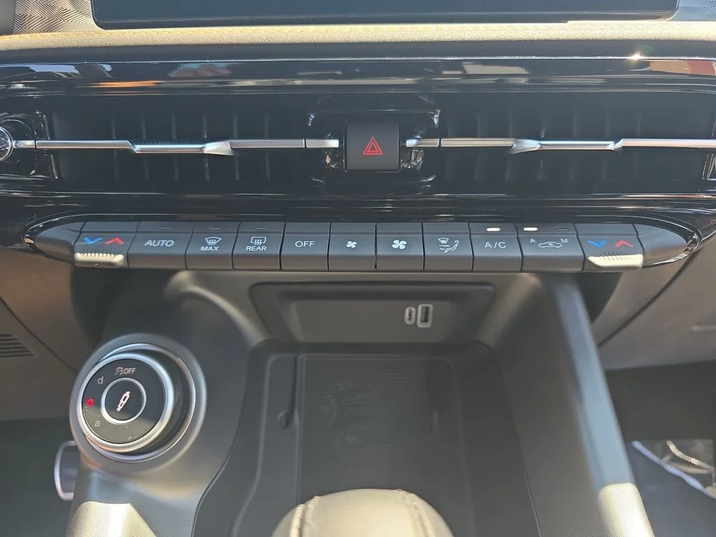 New 2026 Alfa Black Exterior Paint Alfa Romeo Base image 21