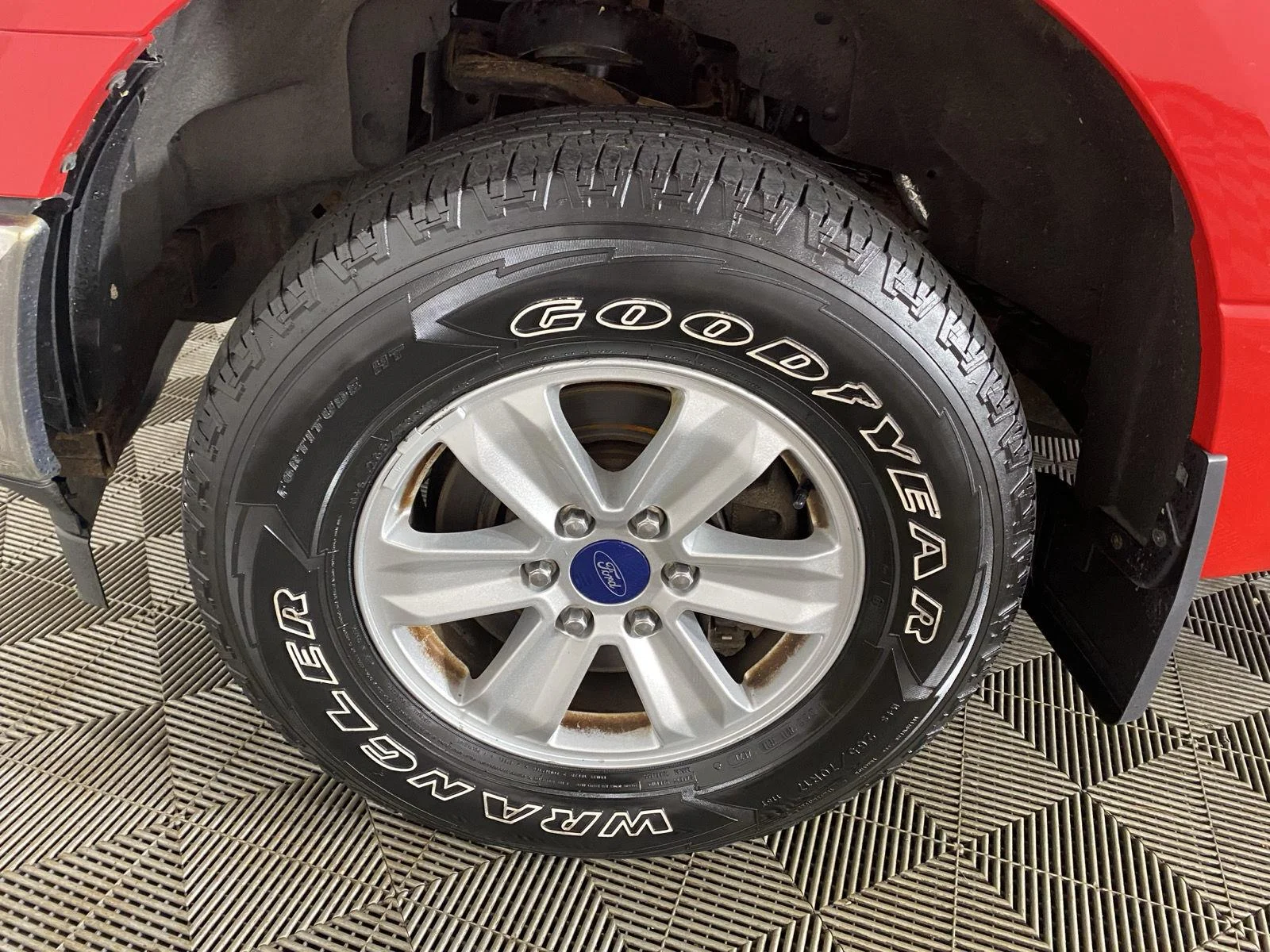 Used 2018 Race Red Ford XL image 19