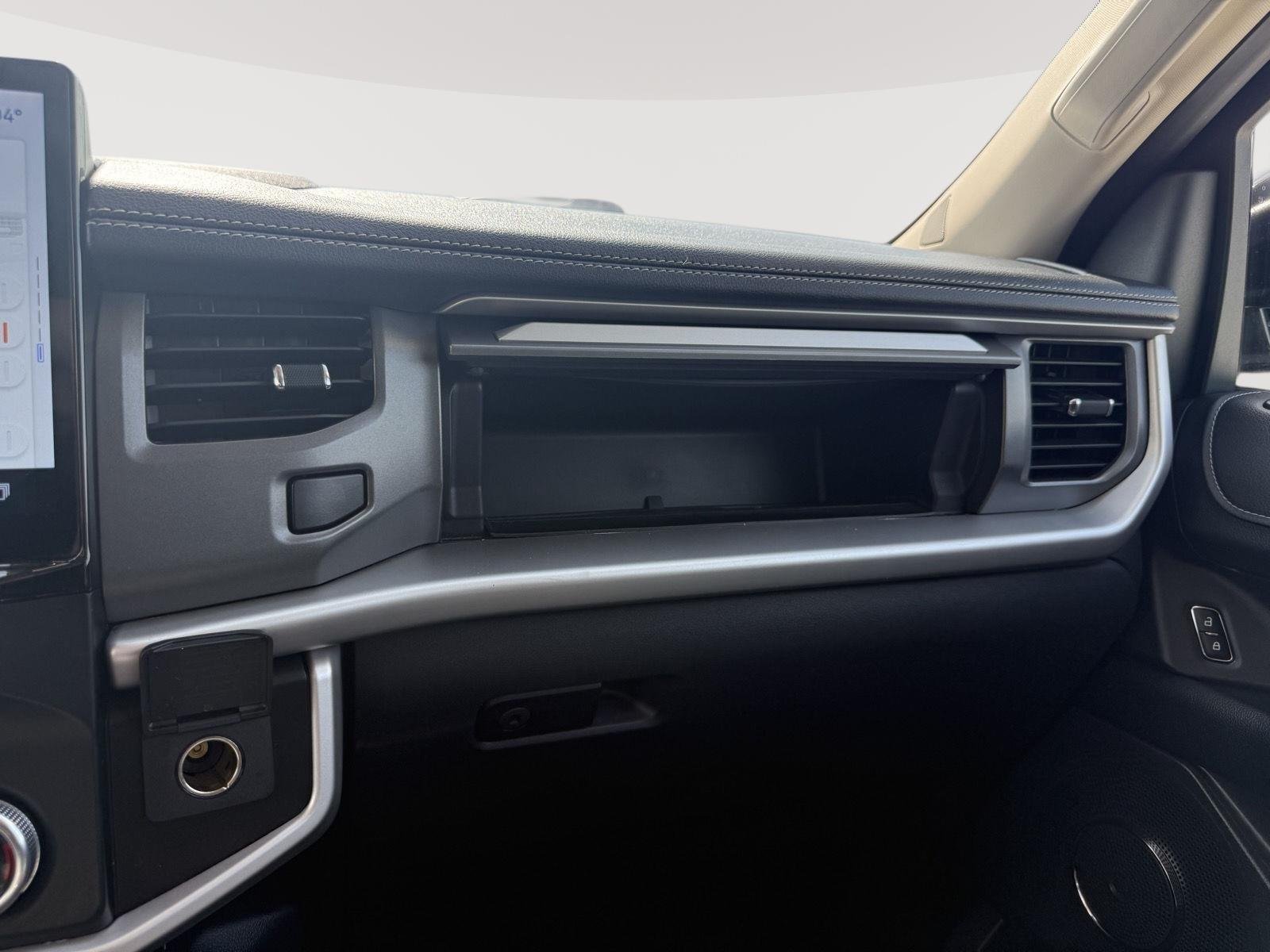 Certified Used 2023 Agate Black Ford XLT image 18