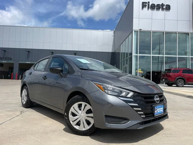 2025 Nissan Versa 1.6 S