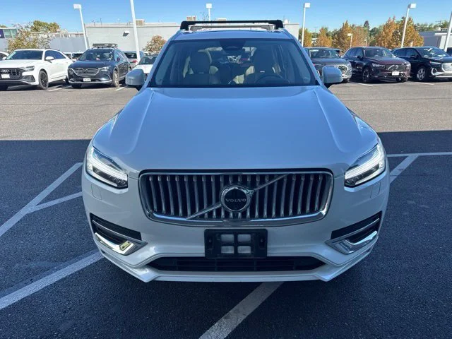 Used 2024 White Volvo Ultimate image 2