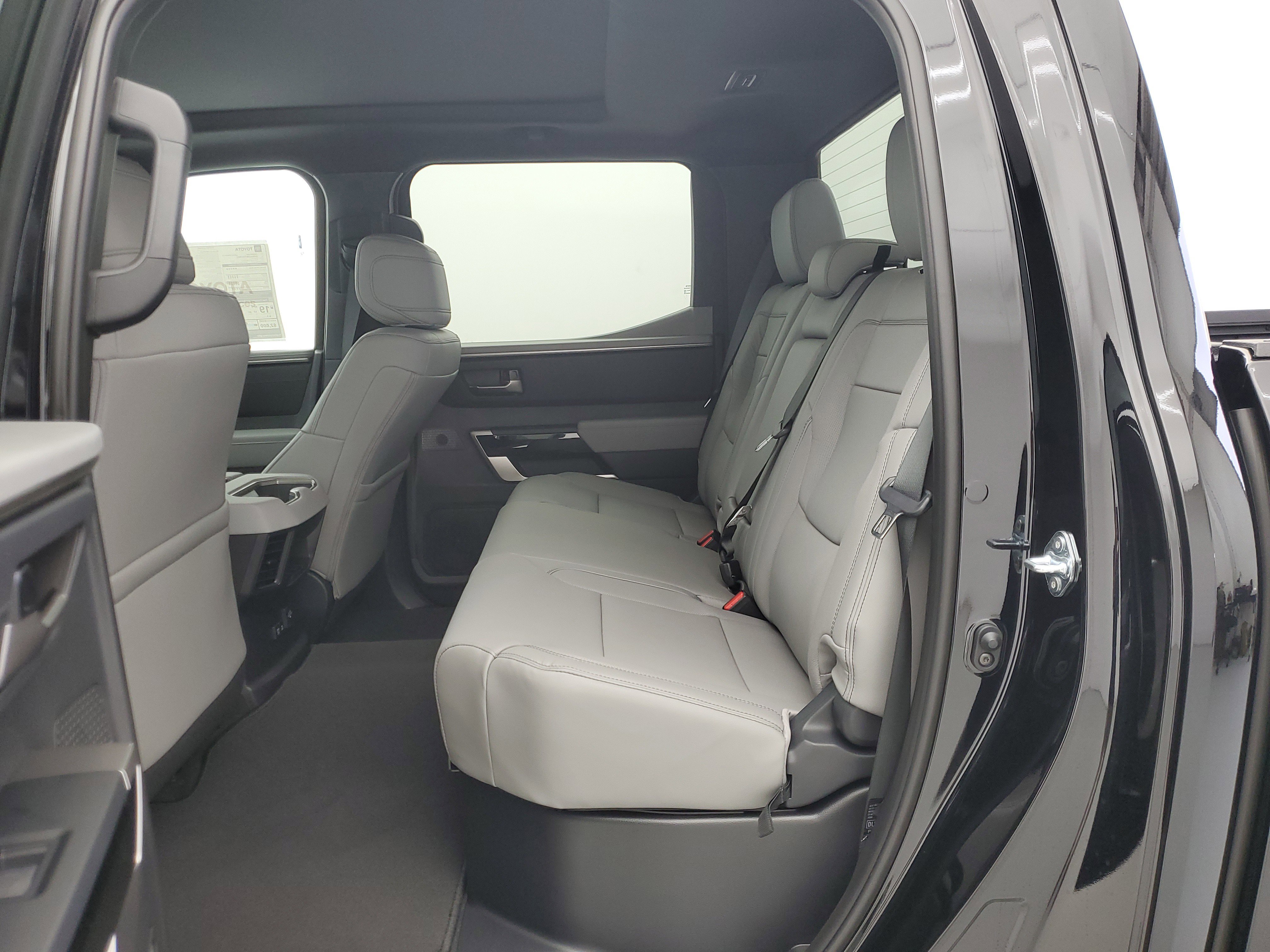 2026 Toyota Tundra Limited - Photo 13