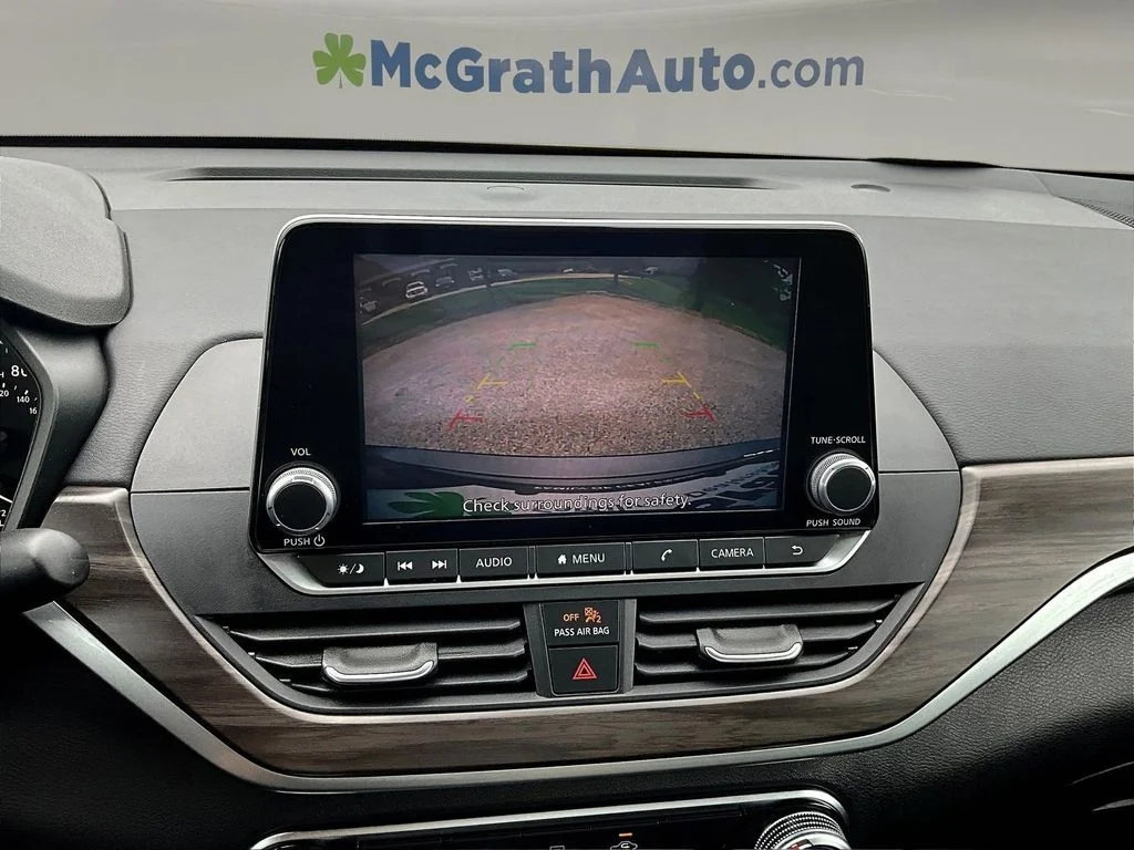 Used 2025 Gray Nissan 2.5 SV image 17