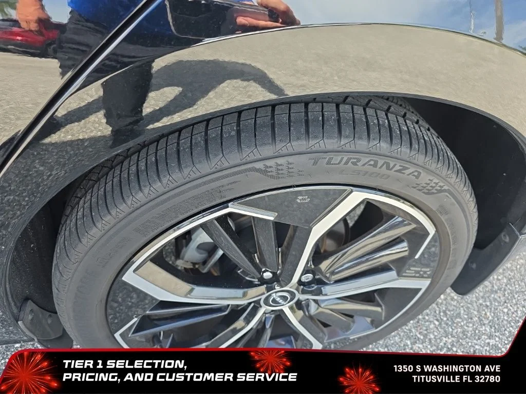 Used 2024 Black Nissan 2.5 SR image 4