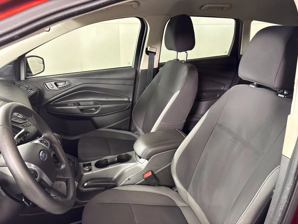 Used 2014 Orange Ford S image 29